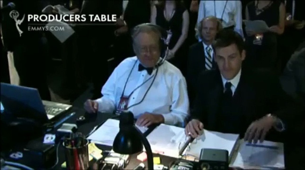 Christopher Meloni & Mariska Hargitay Backstage @ the Emmys 2010