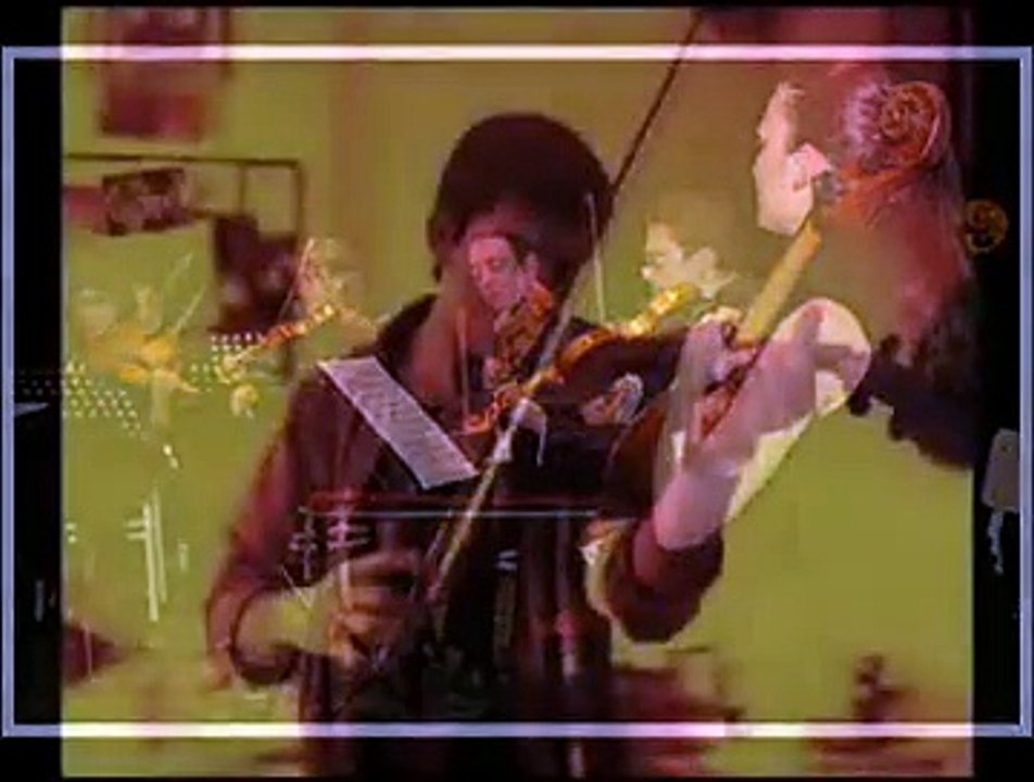 "gel gizli gizli"Neşe Karaböcek