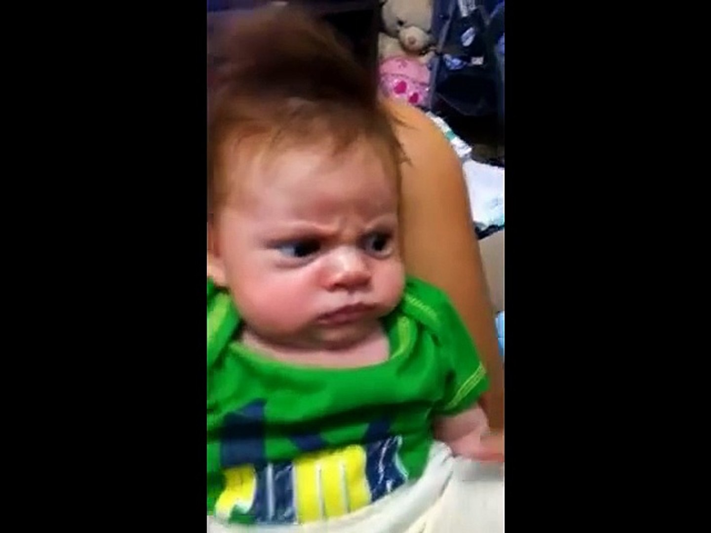 Un Bebe Vraiment Pas Content Video Dailymotion