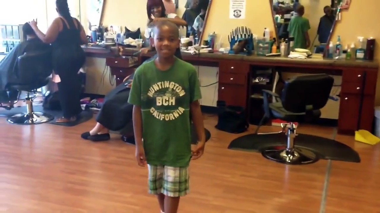 Kid challenges DJ to dance battle