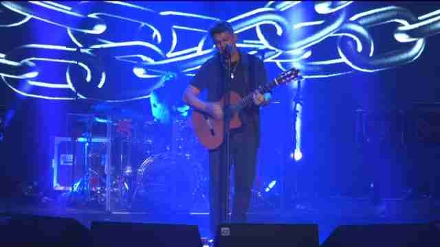 Alejandro Sanz impregna Marbella con Sirope