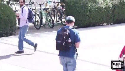 Kızların ilgisini çekmek bu kadar kolay olmamıştı