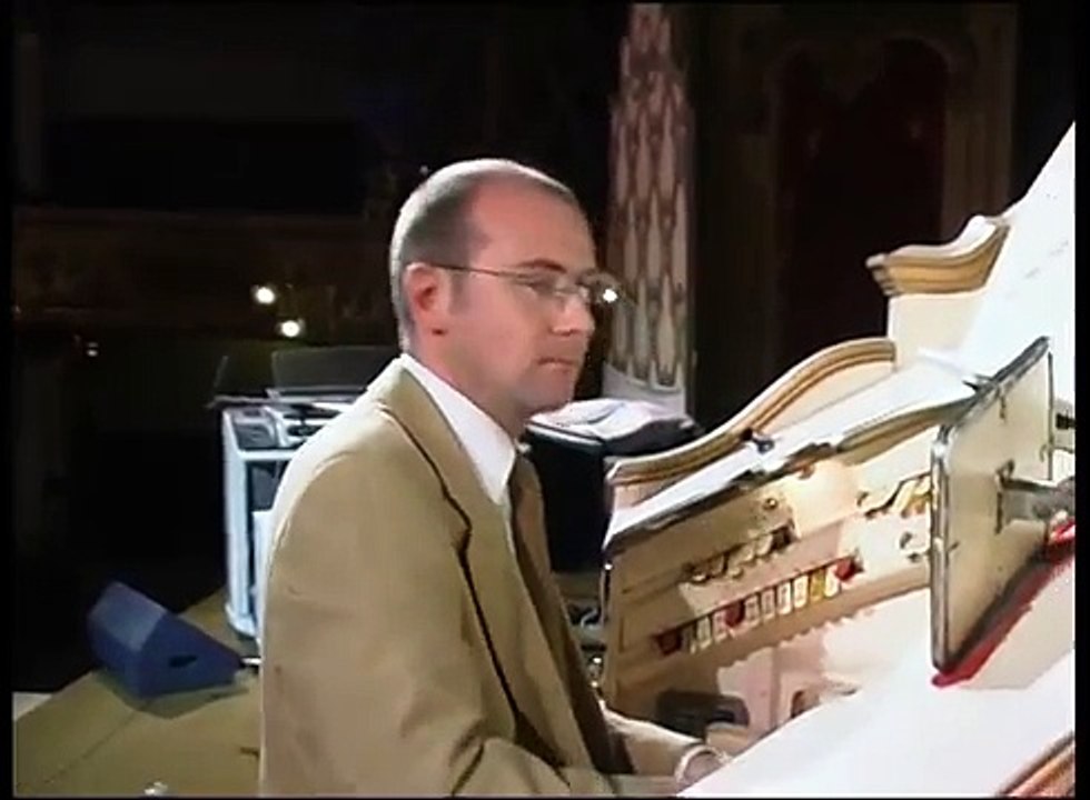John Bowdler On The Blackpool Tower  Wurlitzer 2000