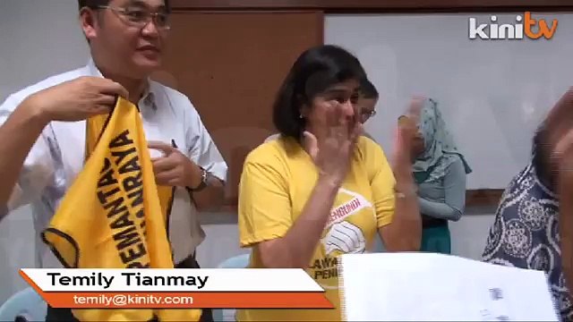 Cops haul up electoral reform activist for questioning