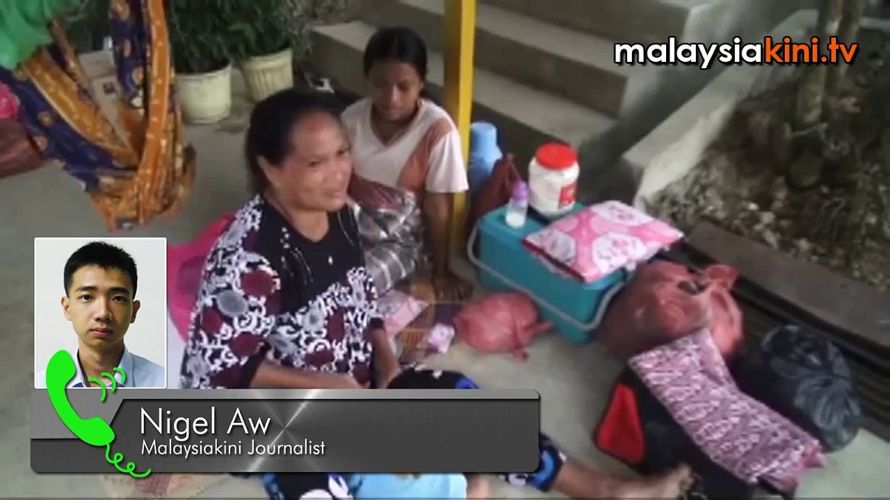 Displaced villagers plead for food supplies