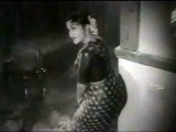 Mazhai Pozhindhu - MGR, Saroja Devi, Ashokan - Kudumba Thalaivan - Tamil Melodious Song