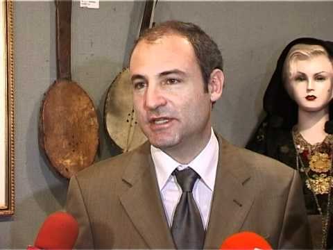 LAHUTA E EPOSIT SHQIPTAR VENDOSET NE MUZEU HISTORIK KOMBETAR.mpg