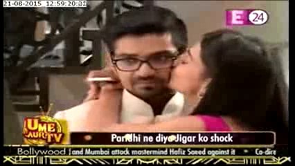 Paridhi Ne Sabke Samne Kiya Jigar Ko KIss - 21 August 2015 - Saath Nibhana Saathiya