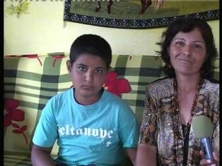 Sigerti ka nevojë të dëgjojë, Familja: Zgjidhja me 1 mijë e 500 euro.mpg