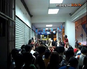 DAP's campaign goes on despite rain