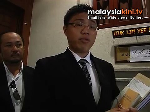 PKR activist agrees not to blog against Rais