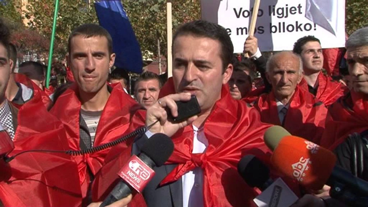 LEVIZJA SHQIPERIA E RE 22 11 12