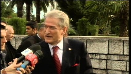 HOMAZHE TE VARREZAT E DESHMOREVE