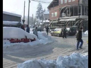 Shtohet numri i personave të lënduar nga rrëshqitjet në borë