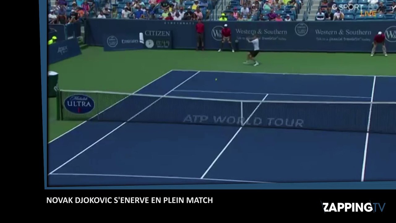 Novak Djokovic perd son sang-froid en plein match et fracasse sa raquette sur le sol