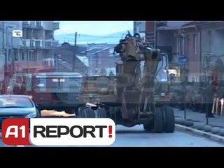 Preshevë, xhandarmëria serbe heq lapidarin e UÇPMB-së.flv