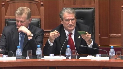 Kuvend, mazhoranca "OK" referendumit per 3 ligjet