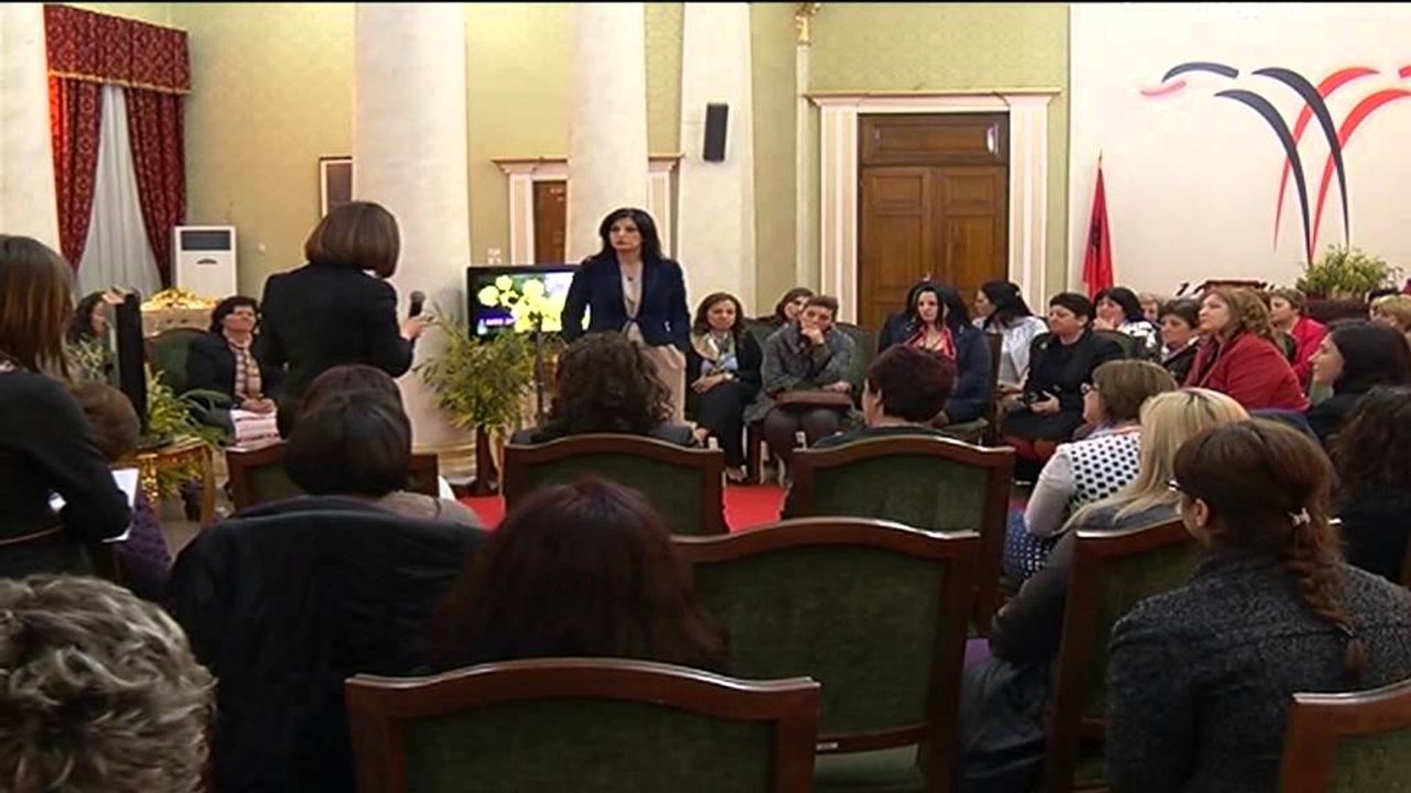 Jozefina Topalli takim me gratë sipërmarrëse