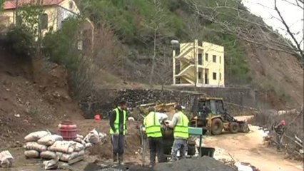 Rruga e demtuar ne Milot