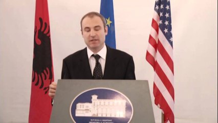 Ministri Bumçi reagon pas deklaratave të Ramës në "Sport Debat" në "Ora News"