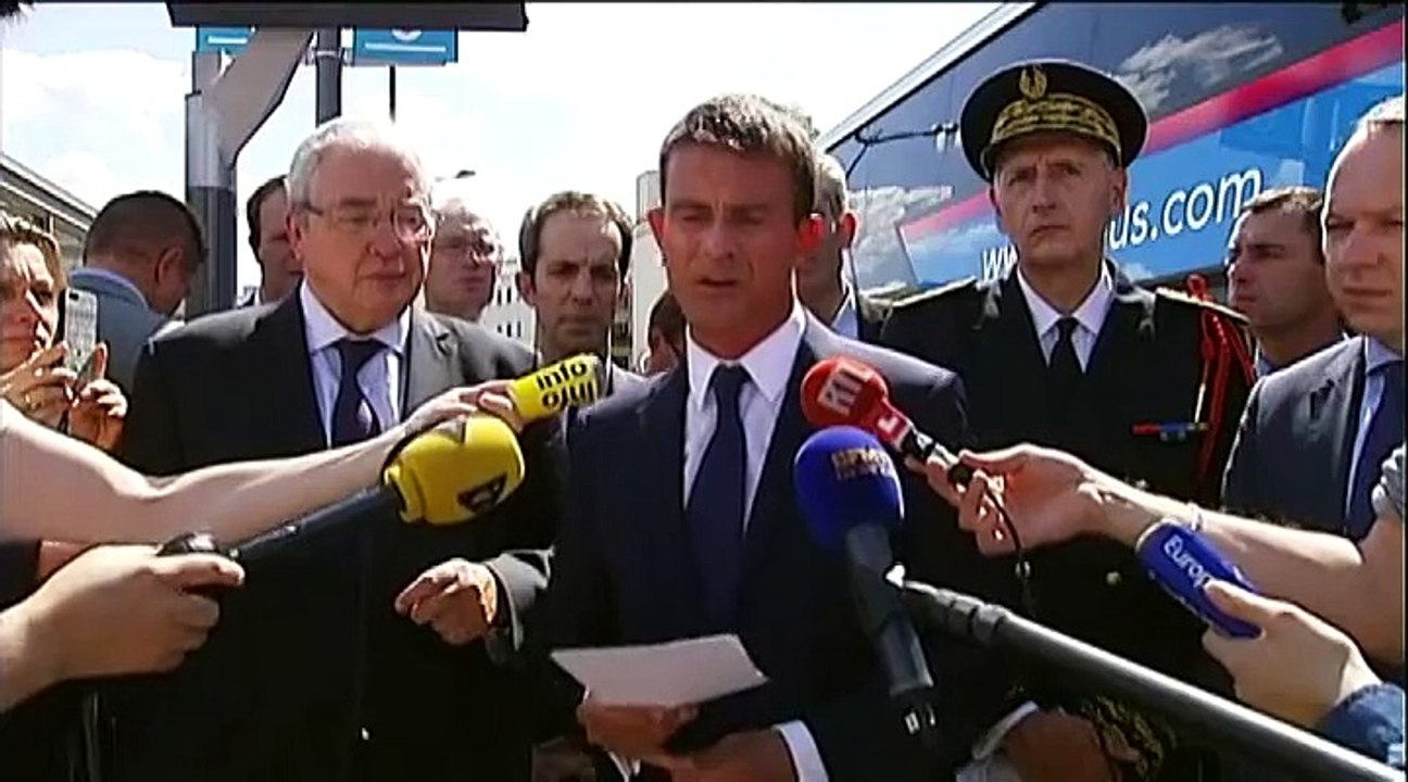 Valls confirme une baisse d'impôts pour 2016 : "Ce n'est pas une promesse, c'est un engagement"