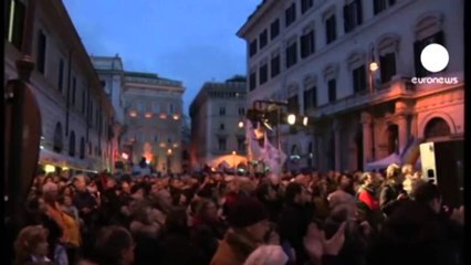 Berluskoni thirrje për zgjedhje të reja në Itali