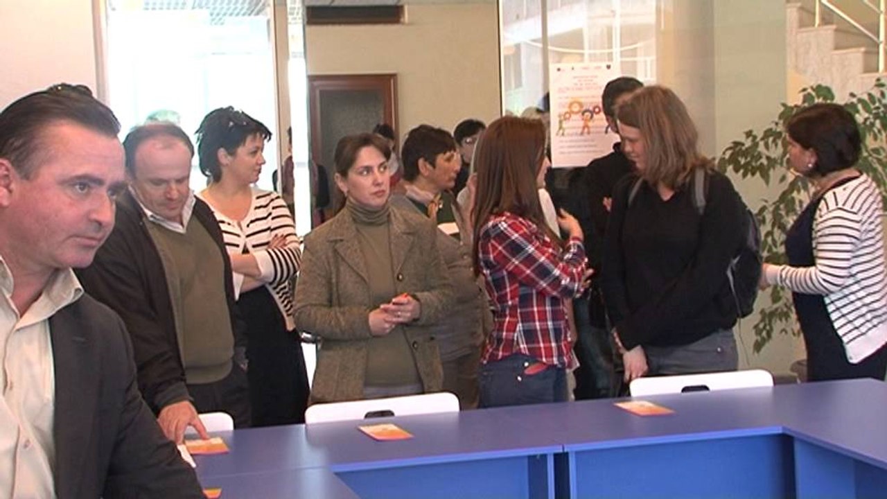 Çelet qëndra komunitare në komunën e Paskuqanit