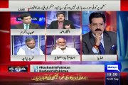 See how Iftikhar Ahmed Defending Pakistan against Indian in a Live Show