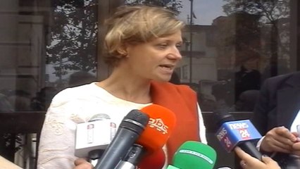 Ambasadorja çeke viziton Beratin