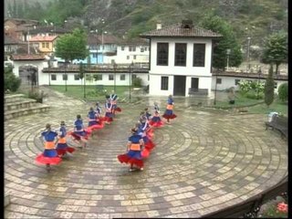 Valle - Shkolla e Baletit e Tasim Dajçit Valle Arbëreshe në Prizren