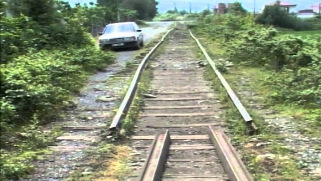 Elbasan, demtohet hekurudha dhe vidhen shinat per skrap