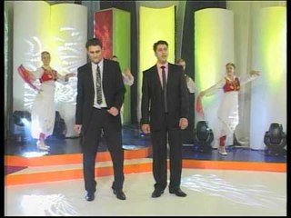 Avni dhe Sami Alimusaj - Kush po e lun shaminë