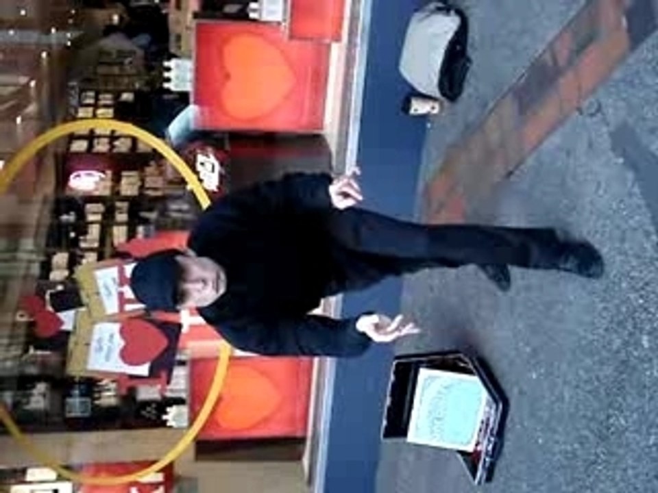 MOV00890