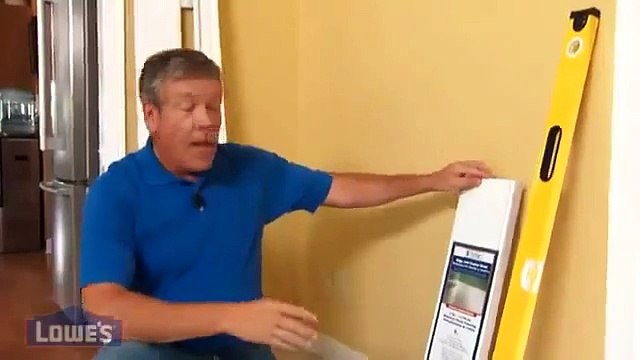 Cómo instalar paneles de madera y molduras decorativos