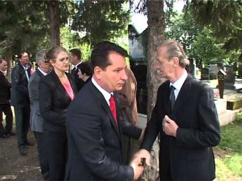 Lajme - Homazhe 14 Maji Dita e Deshmoreve