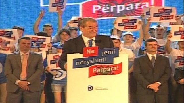 Berisha i përgjigjet Ramës: Vlorën se izolova unë, por ti me bllokimin 3 ligjeve