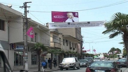 Simbolet politike në fushatë, Bashkia Lezhë nuk siguron balancë në qytet