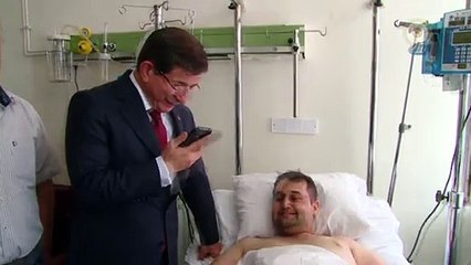 Başbakan Davutoğlu gazileri ziyaret etti