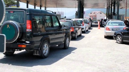 Edhe pse verë pa diell, dyndje në doganën e Morinit