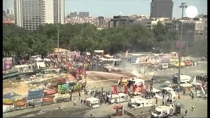 Скачать видео: Turqi, përleshje mes protestuesve dhe policisë në sheshin Taksim