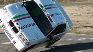Car Crash Video Series : Stuntman Auto su Due Ruote