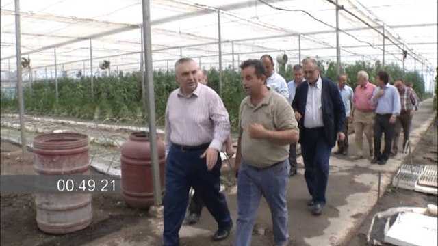 Meta me fermerë në Lushnjë: Gjithçka për zhvillimin e bujqësisë dhe rritjen e punësimit