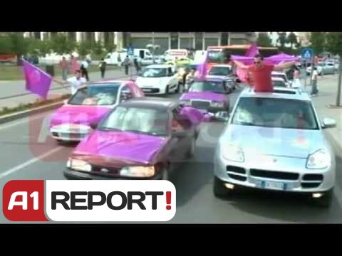 Simpatizantë të PS-së kanë vërshuar në sheshin kryesor të Tiranës për të festuar fitoren.