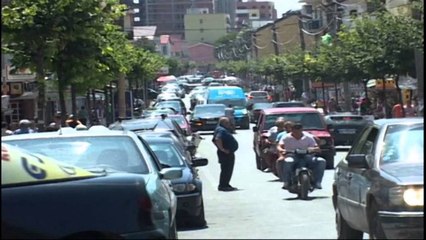 Lezhë, kaos në trafik. Shkak mungesa policisë rrugore