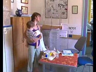 Gruaja me dy fëmijë dëbohet në rrugë