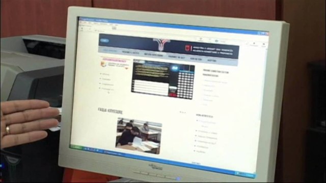 Plotësimi i formularit A2, Aplikimi për maturantët lezhjanë në 3 Gusht