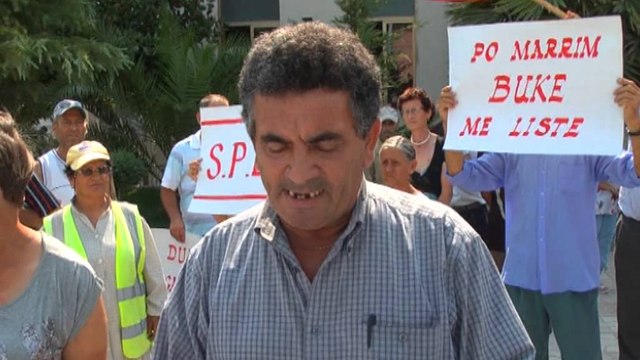Punëtorët 3 muaj pa rroga, protestë e ndërmarrjes komunale kundër Bashkisë