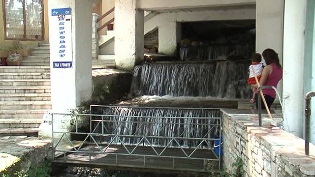 Uji i ftohtë , destinacion tërheqës për turistët vendas e të huaj