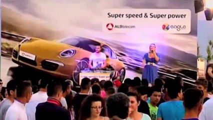 Eagle Mobile një verë plot surpriza, "Porsche 911 Carrera" së shpejti gjen pronarin