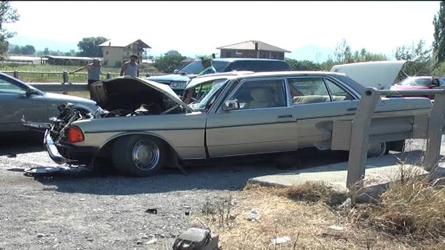 Shkodër, makina përplaset me kamionin, vdesin burrë e grua, plagoset djali